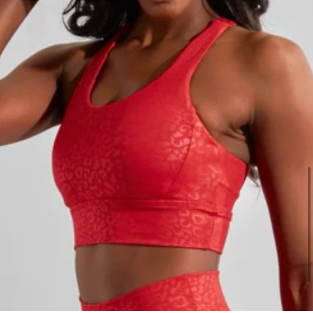 💕NWOT Rosa Sports Bra V2 in Red Leopard